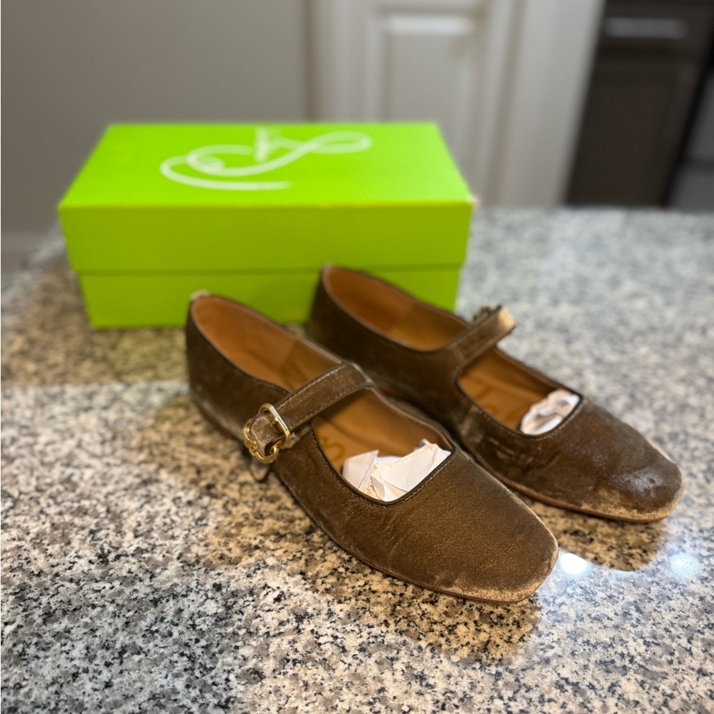 Michaela Velvet Mary Jane Flats Dark Silver Sage - Picture 5 of 10